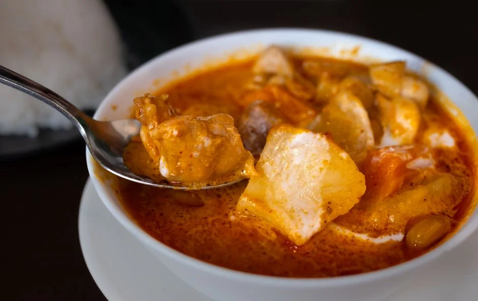 KÖRİ SOSLU TAVUK