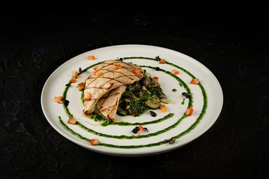 CHICKEN SAUTÉ WITH CHEESE ON TILE