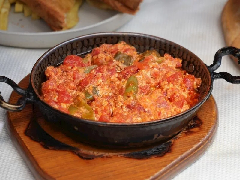 SAHANDA MENEMEN