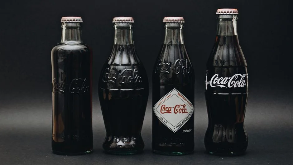 ŞİŞE COLA