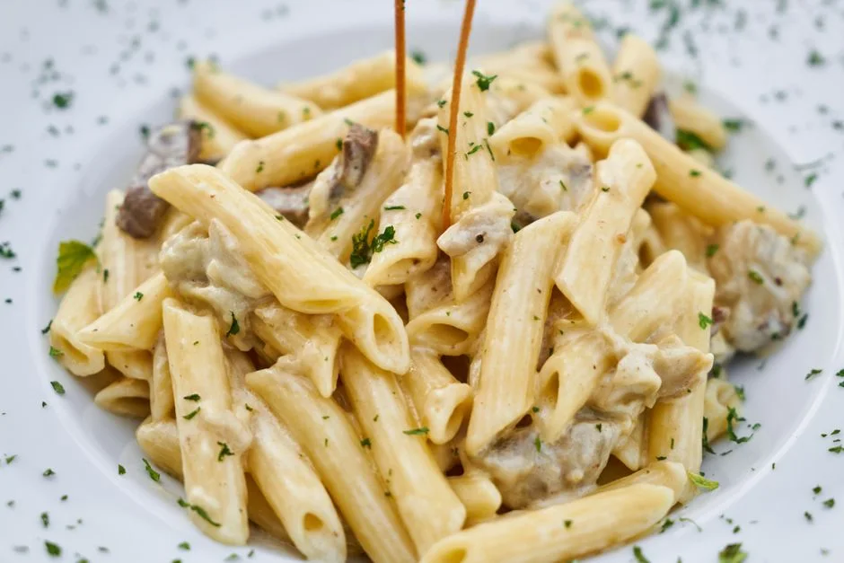 KÖRİ SOSLU PENNE